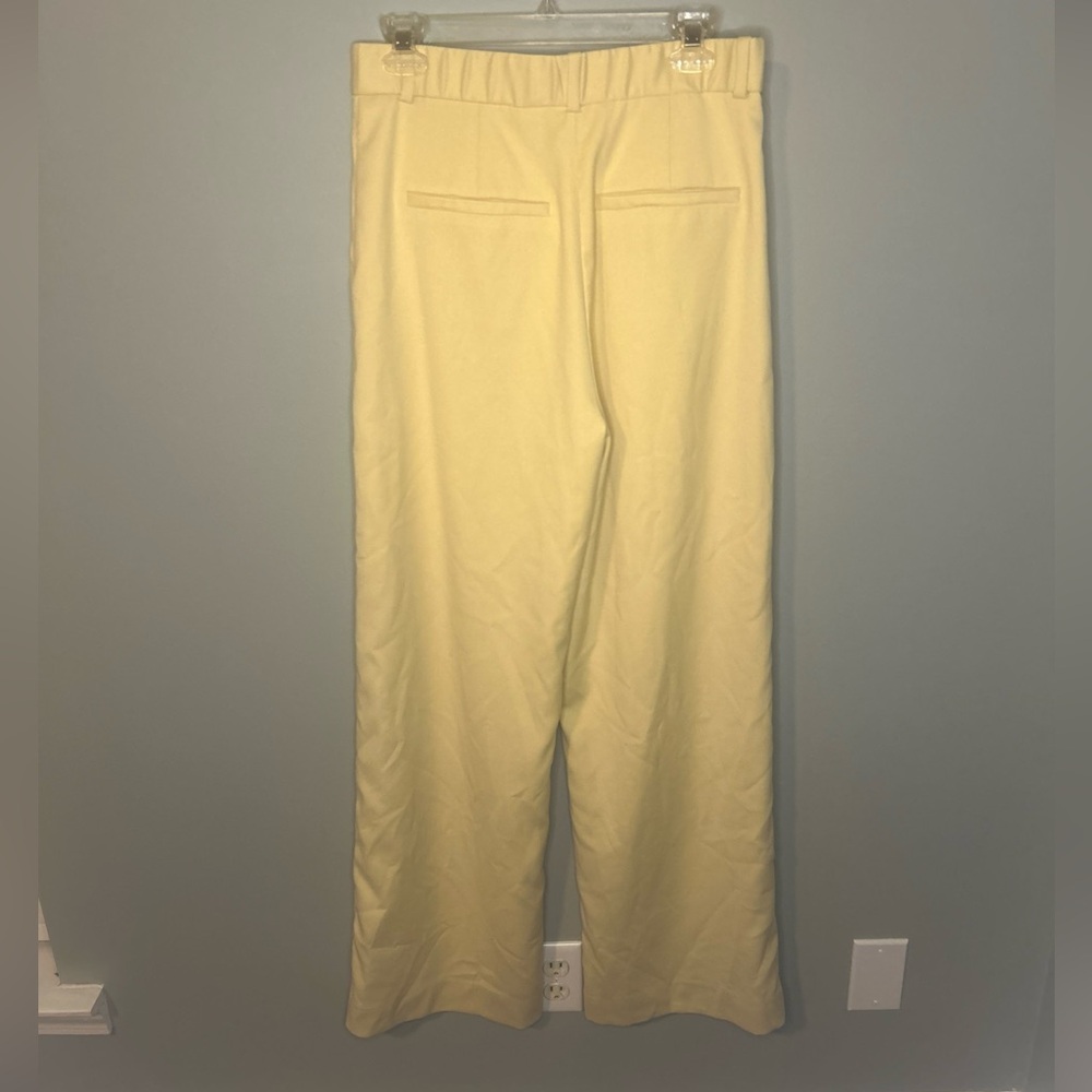 Abercrombie & Fitch Sloane Tailored Wide Leg Pant - Yellow - Picture 3 of 4